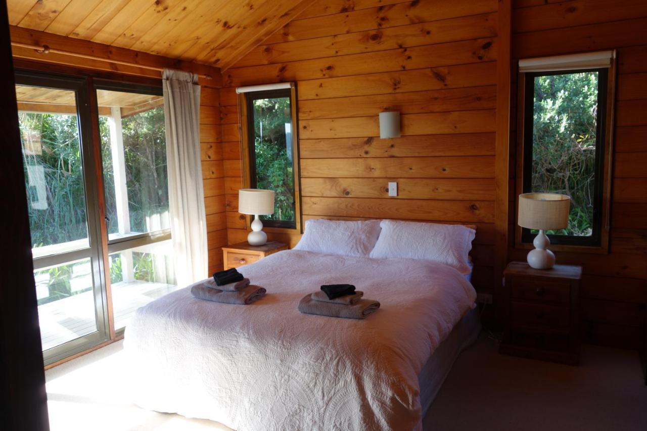 Waiheke Island Vineyard Holiday Houses Surfdale ภายนอก รูปภาพ